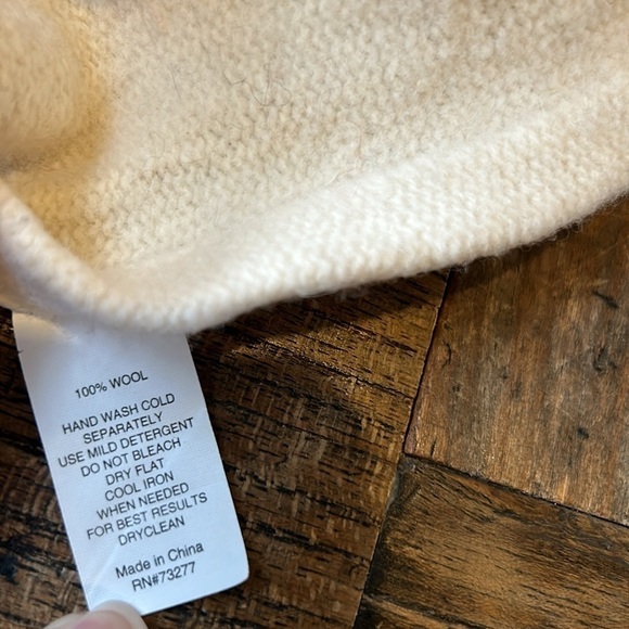 Cream Wool Beret - Picture 6 of 7